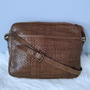 Fendi vintage woven leather crossbody messenger EUC